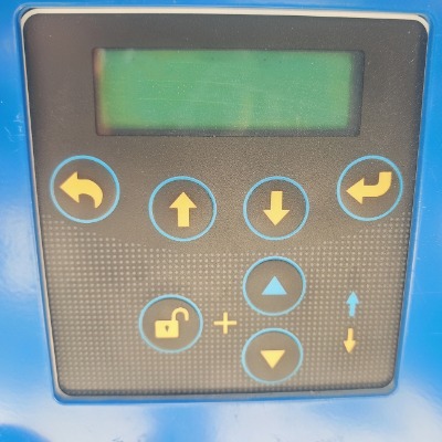 面板.jpg 面板.jpg